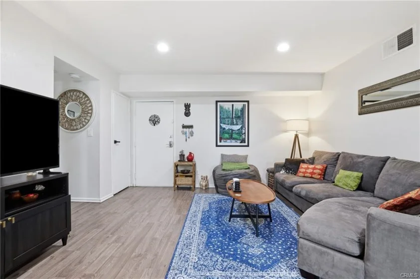 18530 Hatteras Street #337 photo 10
