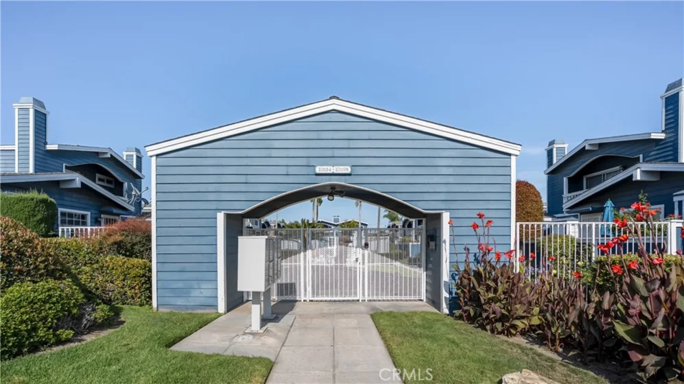 10678 Bell Street #13 photo 16