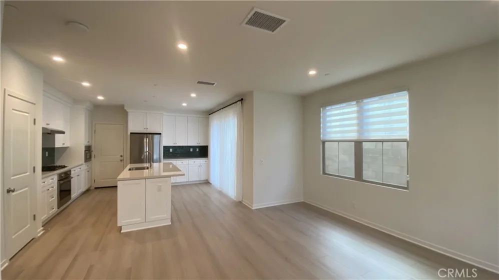 110 Sunnyside photo 6