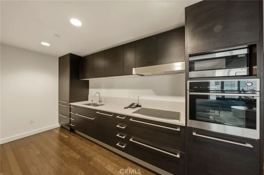 6250 Hollywood Boulevard #4M photo 13