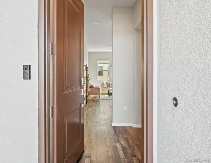 2045 Mindoro Lane #2 photo 3
