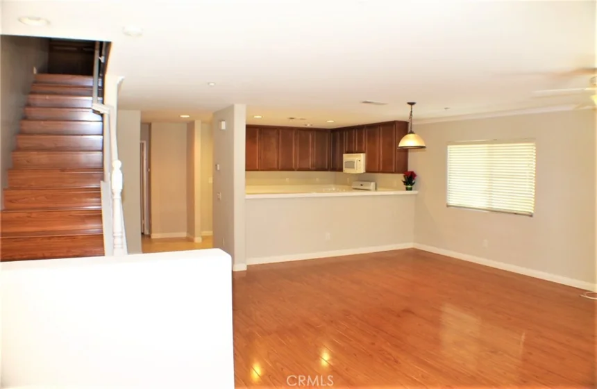 15613 Lasselle Street #17 photo 20