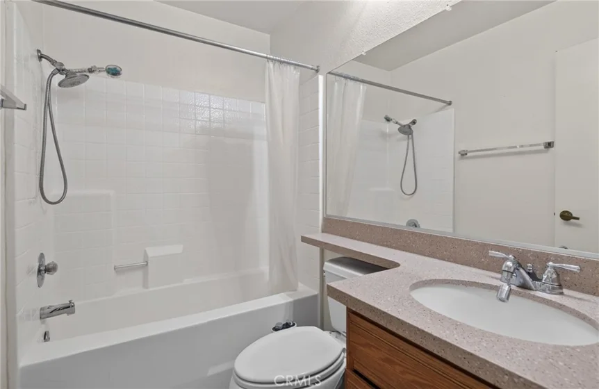 983 Stonecrest Street photo 5
