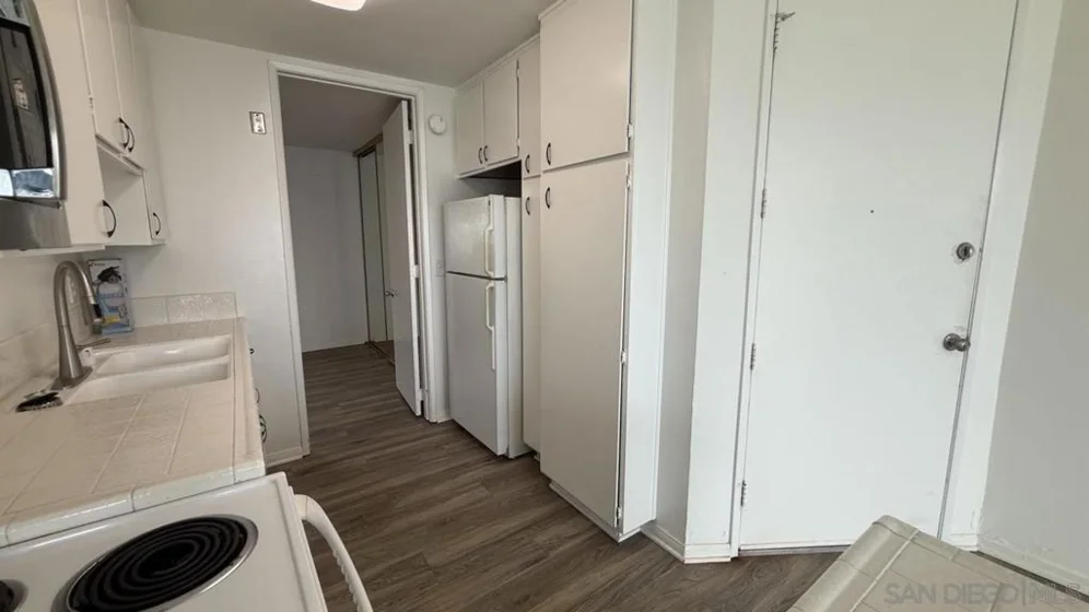 725 Redondo Court #22 photo 12