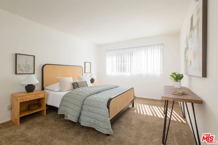 277 Pleasant Street #202 photo 22