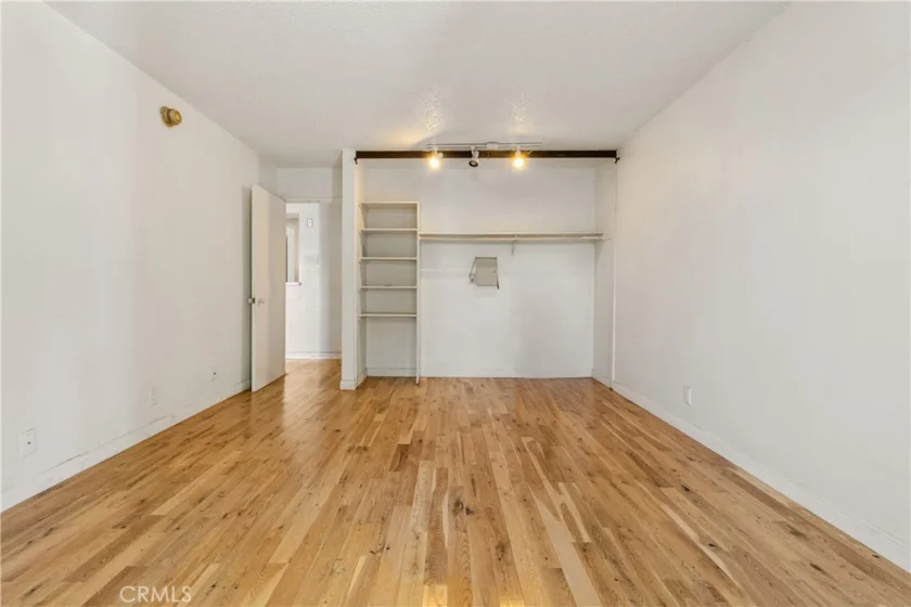 1119 Albany #106 photo 12