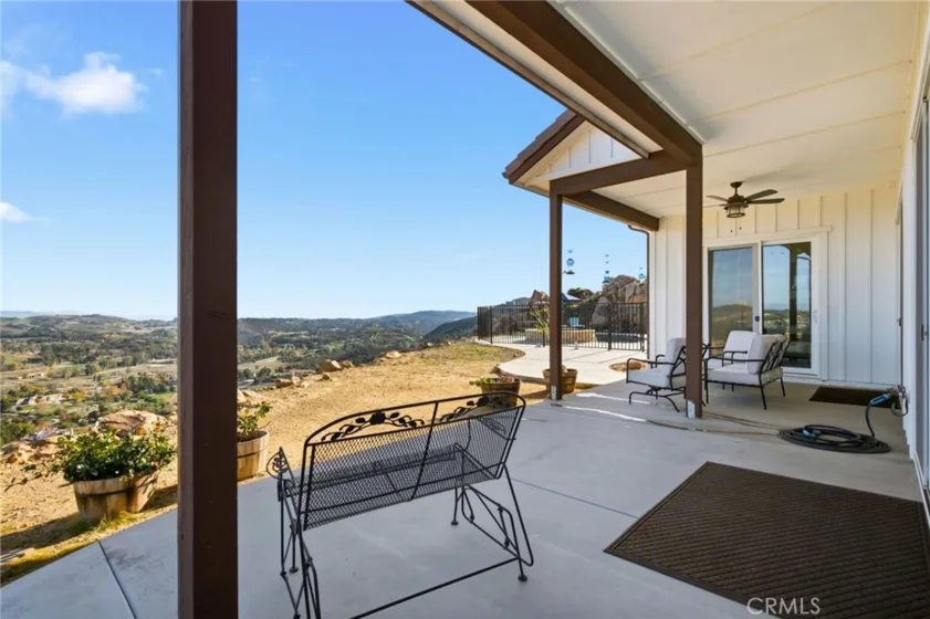 39472 Vista Del Bosque photo 16