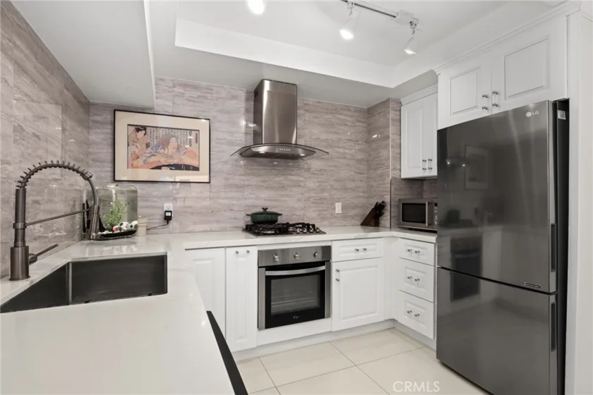 10926 Bluffside Drive #30 photo 12