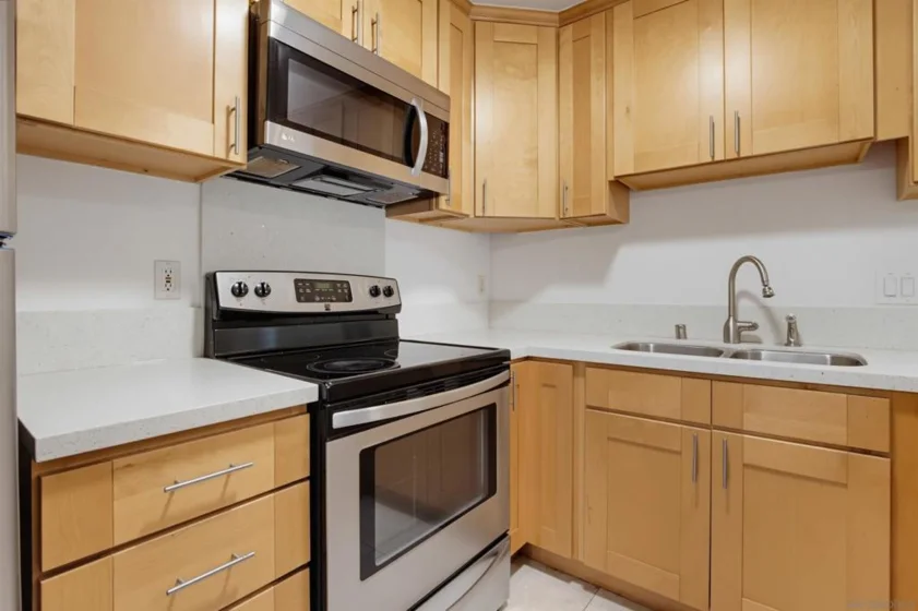 8332 Regents Road #E photo 5