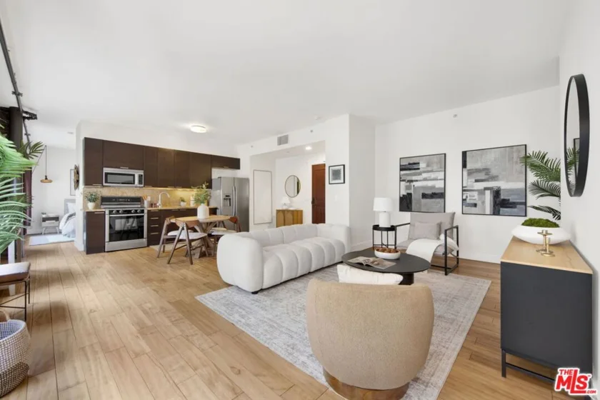 460 S Spring Street #1110 photo 23