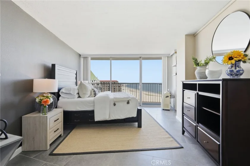 700 E Ocean Boulevard #2305 photo 18