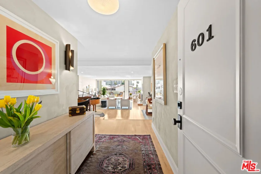321 N Oakhurst Drive #601 photo 3