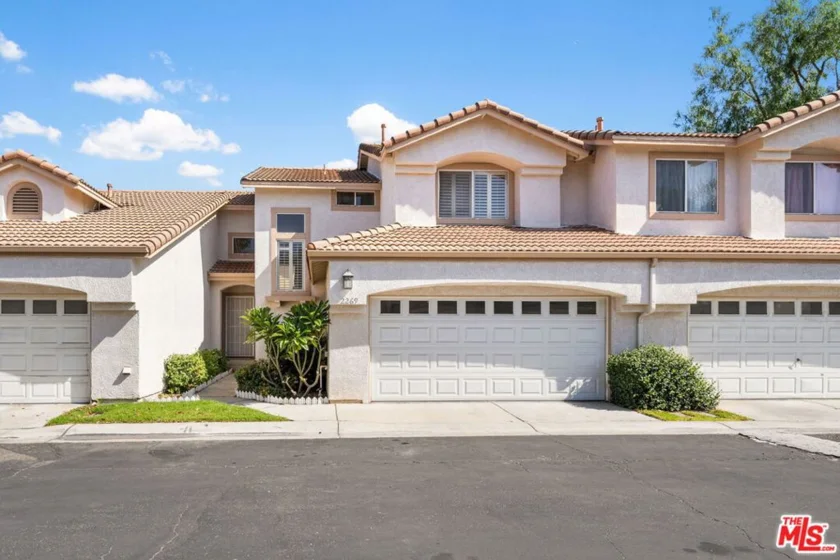 2269 Arabian Way photo 1