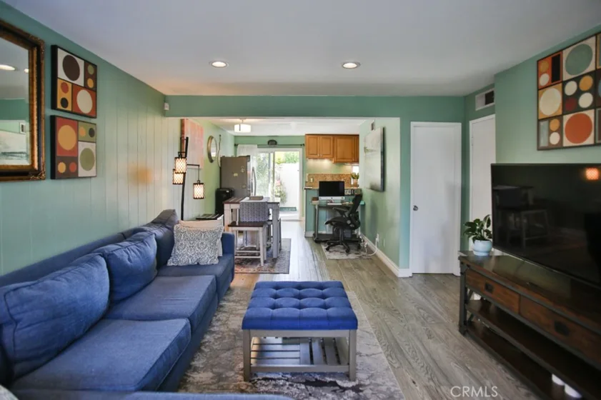 4502 Bates Drive photo 1