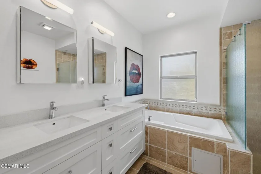 1410 N Curson Avenue #202 photo 18