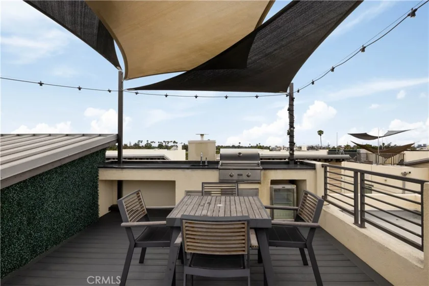 2138 Bella Court photo 2