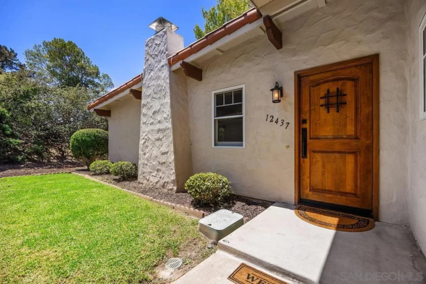 12437 Meandro Road photo 1