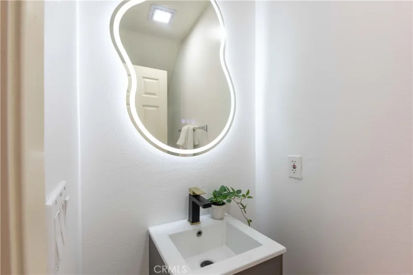 35 Juniper Court photo 19