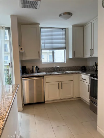 10747 Wilshire #505 photo 7