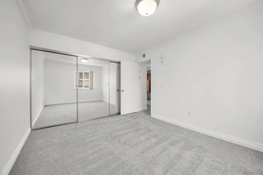 1756 Essex #206 photo 13