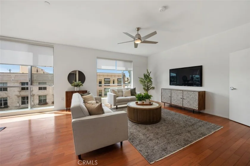 285 W 6th Street #326 photo 1