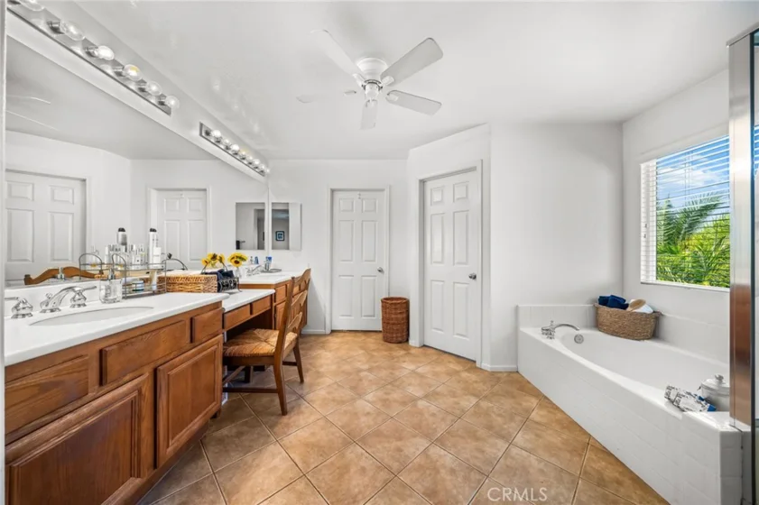 26136 Castle Lane photo 38