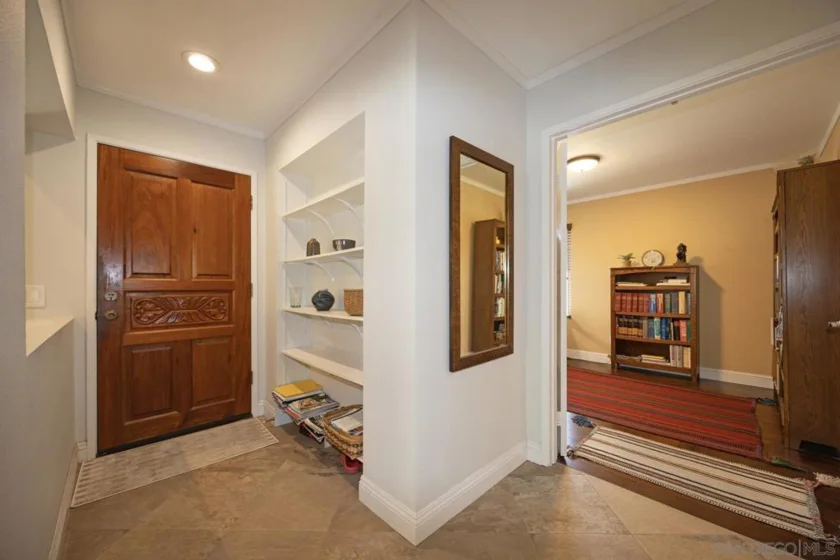 17959 Avenida Alozdra photo 9