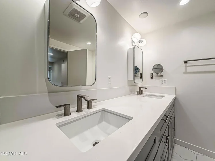 4807 Woodley Avenue #207 photo 38