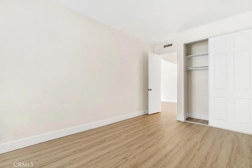 14530 Benefit Street #102 photo 29
