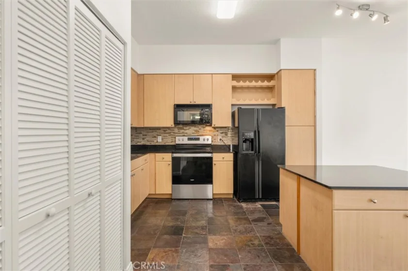 488 E Ocean Boulevard #804 photo 3