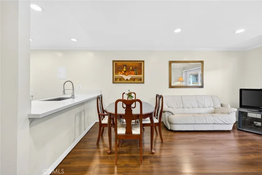 2521 W Sunflower #D 3 photo 9