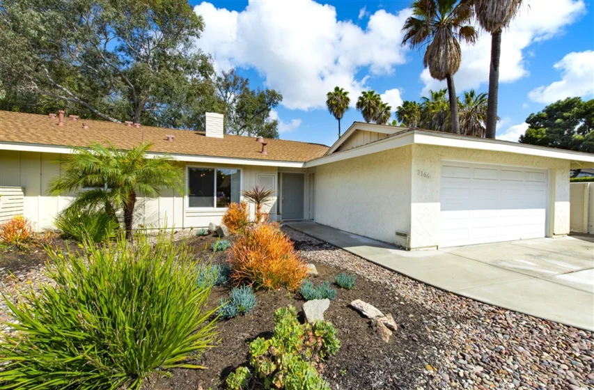 3166 Camino Crest photo 1