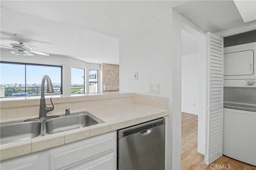 280 Cagney Lane #207 photo 10