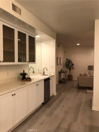 380 S Orange Grove Bl #8 photo 19