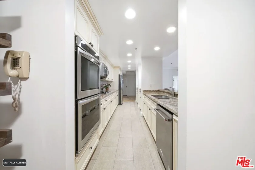 10660 Wilshire Boulevard #805 photo 22