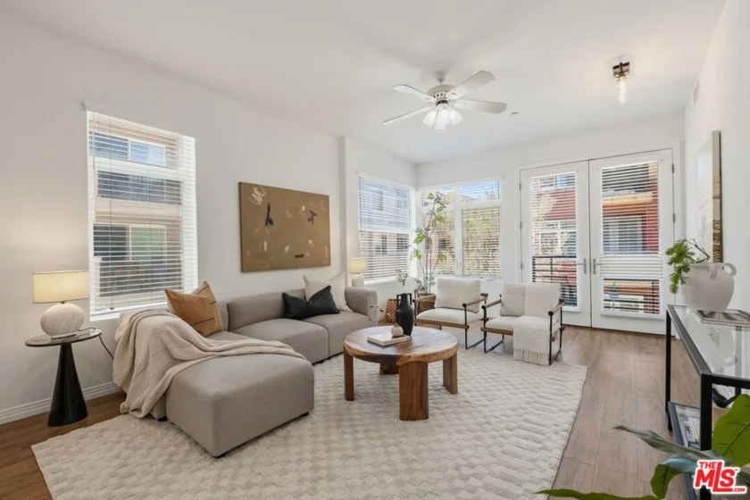 4050 Glencoe Avenue #315 photo 7