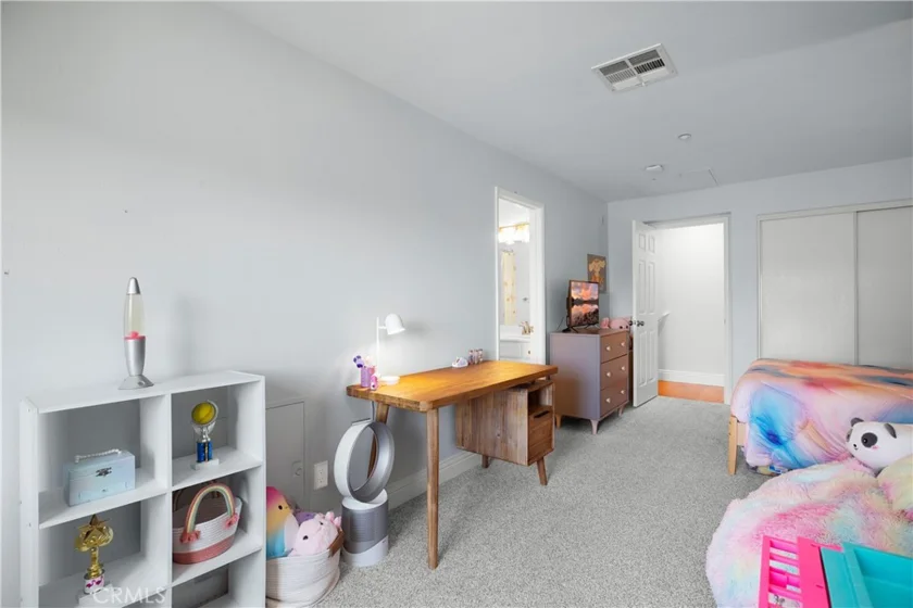 7 Herrick Street photo 12