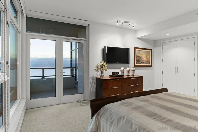 1205 Pacific Hwy #3101 photo 56