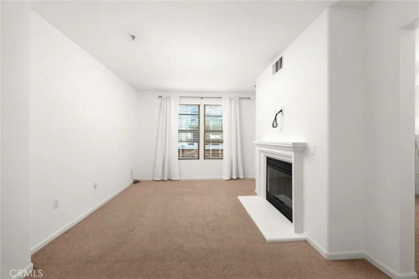 128 N Oak Knoll #206 photo 11