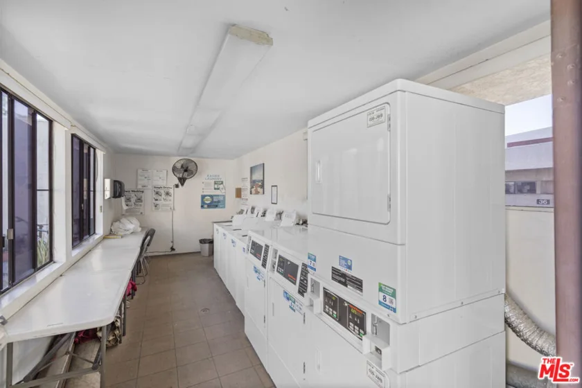 729 S Hobart Boulevard #40 photo 17