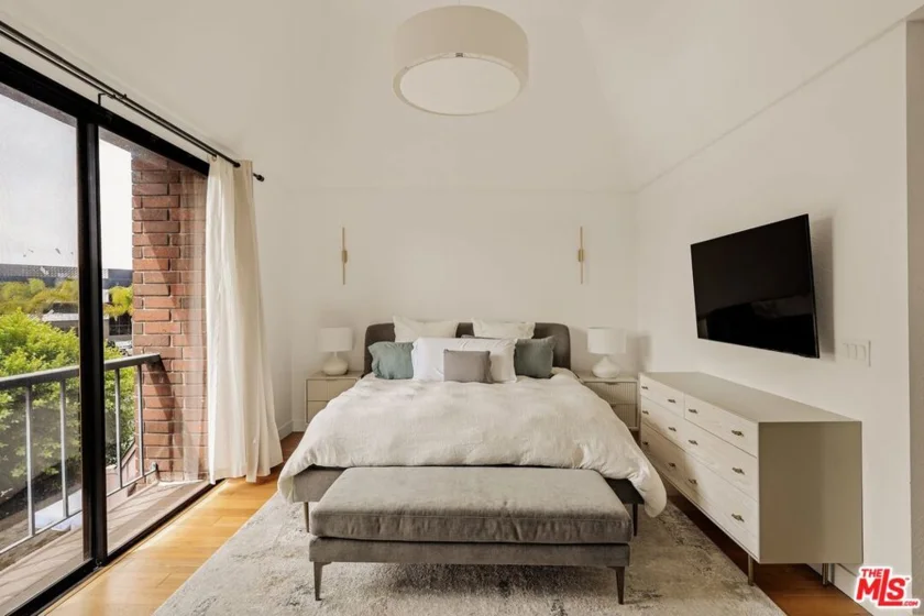 4600 Glencoe Avenue #2 photo 7