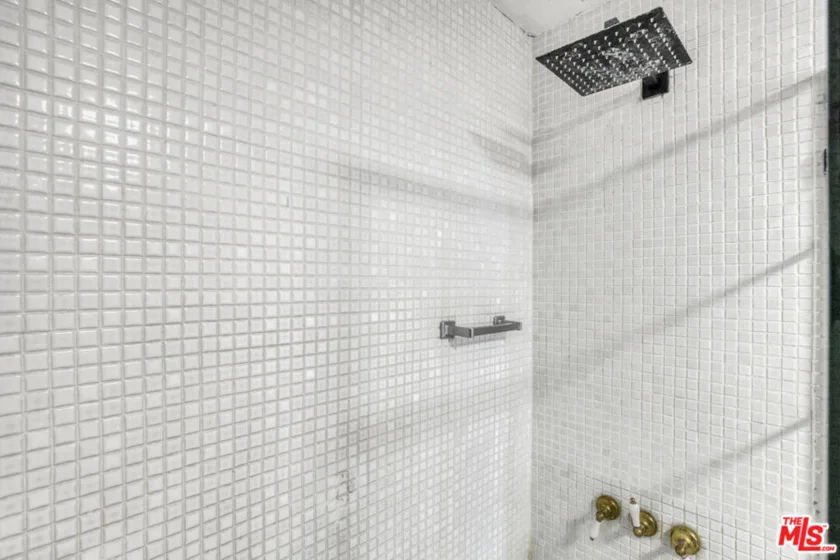 10433 Wilshire Boulevard #808 photo 16