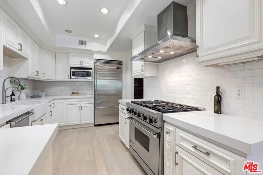 11715 Chenault Street #102 photo 8