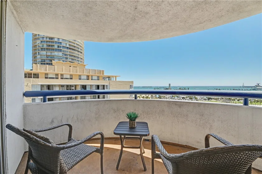 525 E Seaside Way #1109 photo 3