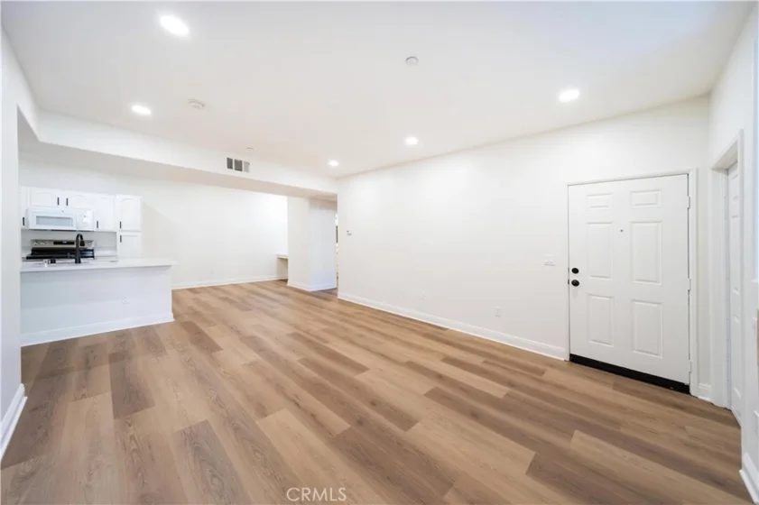 41410 Juniper Street #212 photo 23