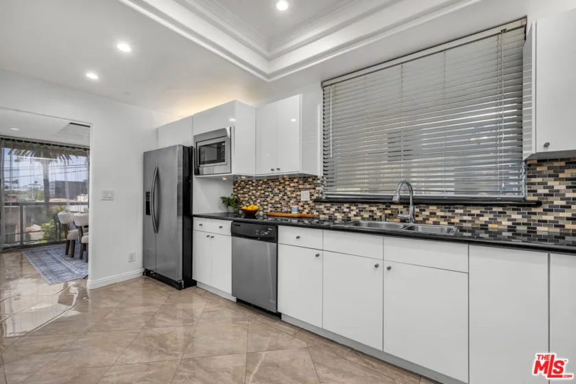 125 N Gale Drive #306 photo 5