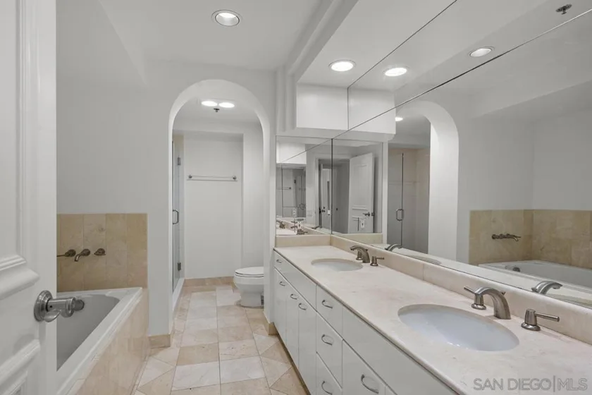 200 Harbor Drive #703 photo 15