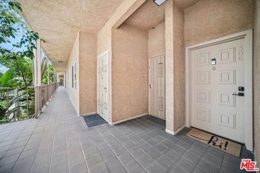 1010 Hammond Street #306 photo 5