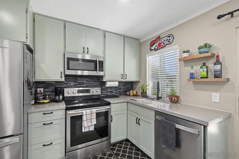 8777 Wahl Street photo 5