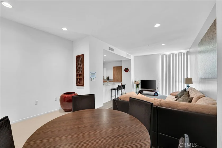 267 S San Pedro #218 photo 38